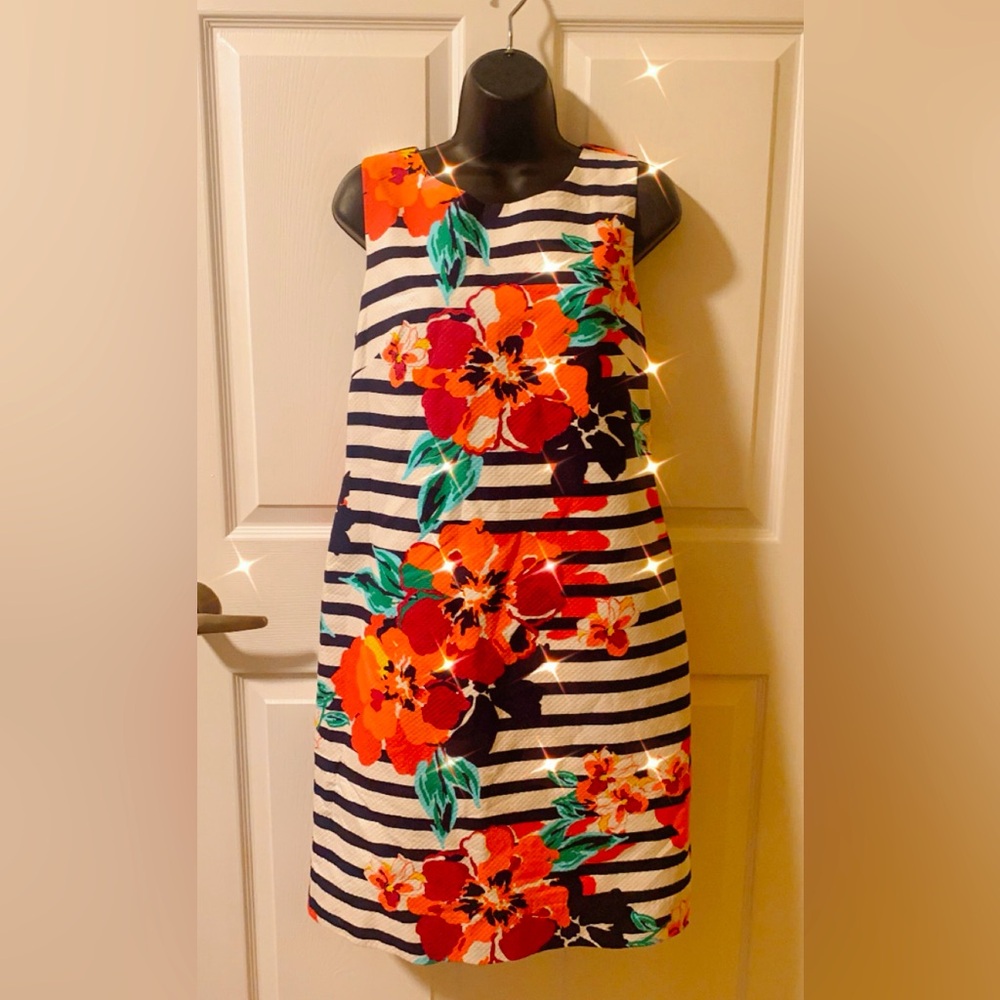 Talbots size 8 sleeveless floral print dress